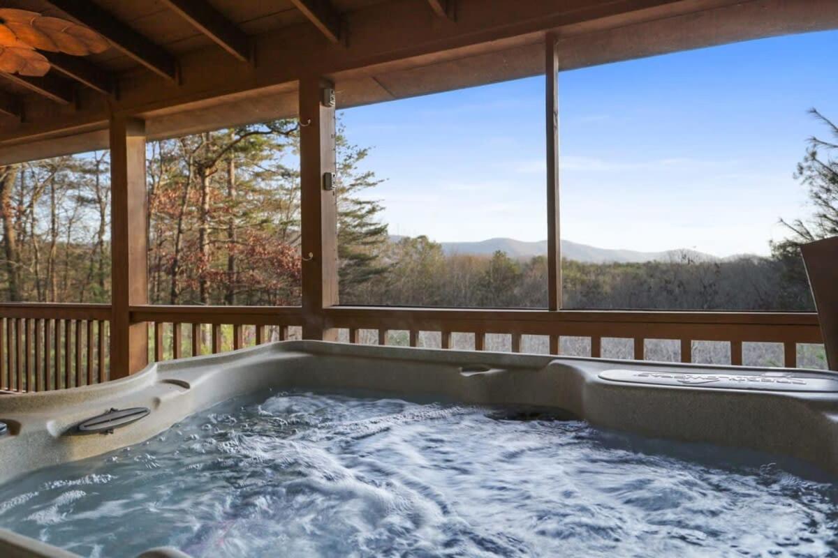 Mountain Views Hot Tub Firepit Close To Town Blue Ridge Esterno foto